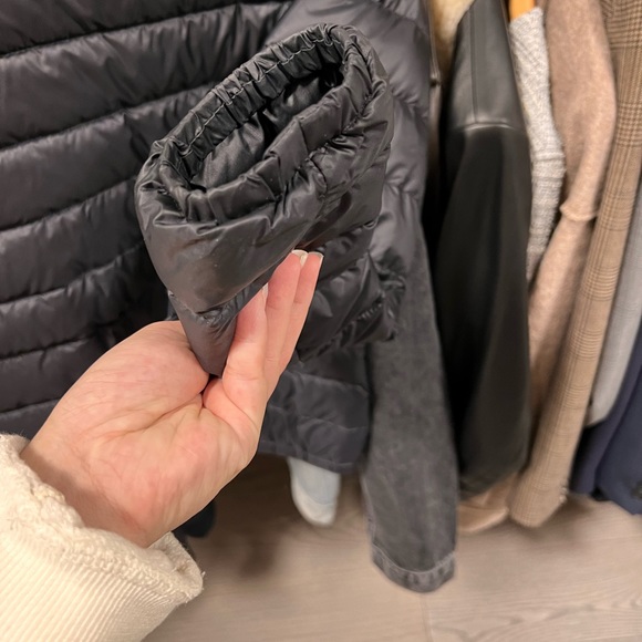 Moncler Women’s Lans Jacket. Size 1 - 9.5/10 condition - Picture 3 of 7